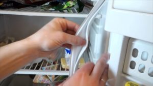 Замена уплотнителя в холодильнике