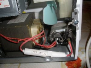 Элементы проверки трансформатора микроволновки