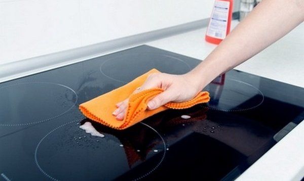 Как отмыть электрическую плиту