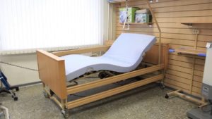 Кровать для лежачих больных своими руками