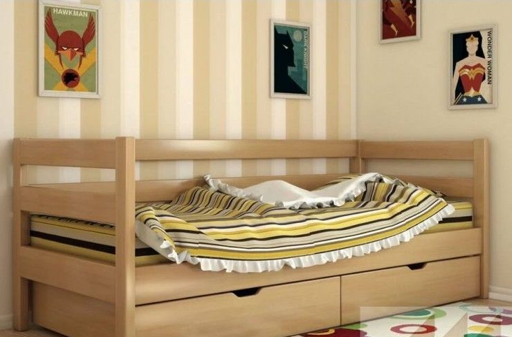 Кровать из берёзы для детской.