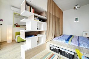 Способы отделить кровать в однокомнатной квартире