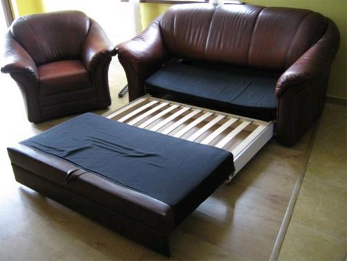 Как разобрать диван с выкатным механизмом для перевозки?