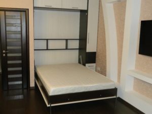 шкаф-кровать размером 160 см на 200 см