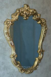 старинное зеркало