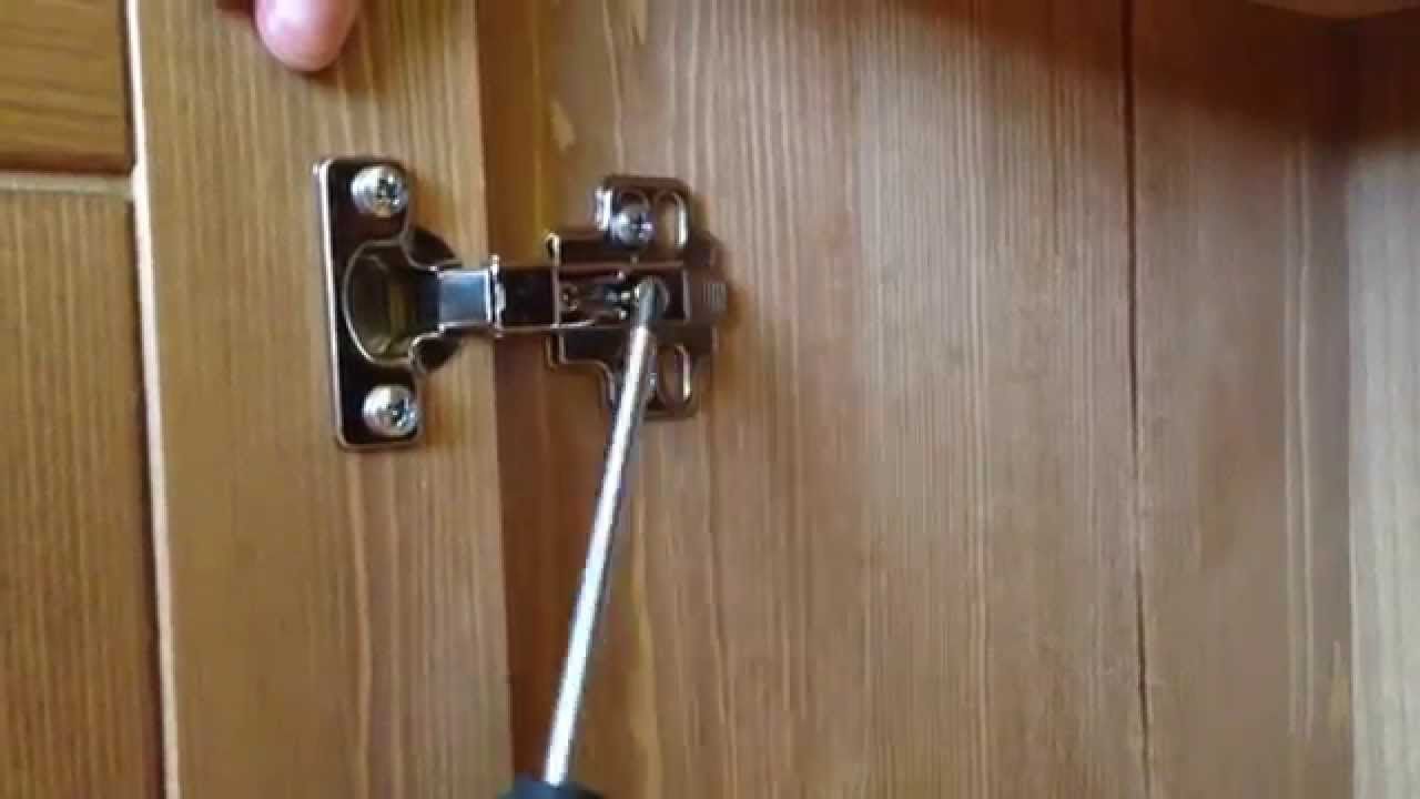 как починить дверцу шкафа