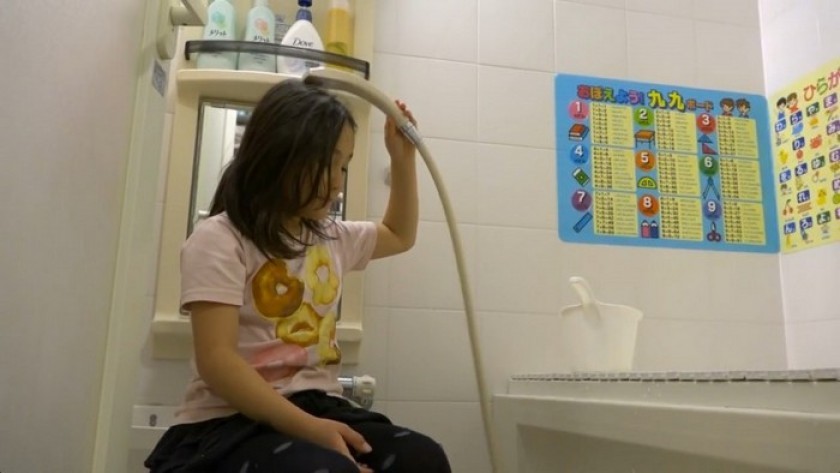 Почему японцы принимают душ перед ванной