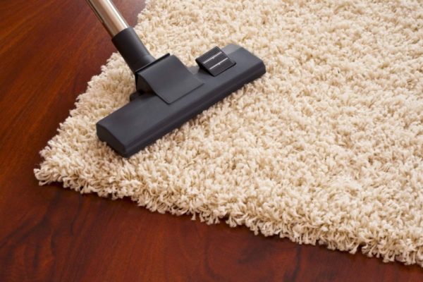 Как высушить ковёр пылесосом