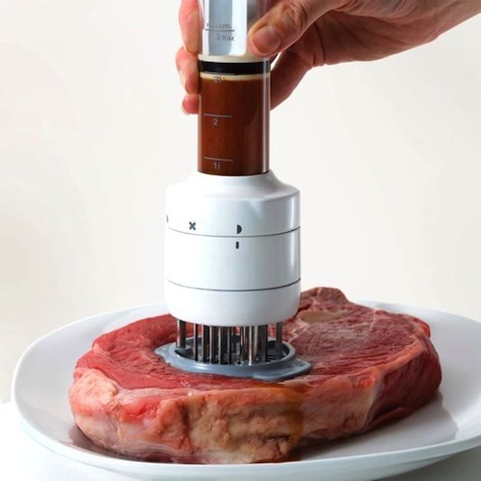 Прибор для маринования мяса.