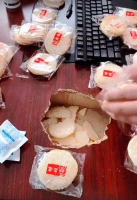 Как в Китае чинят сантехнику едой