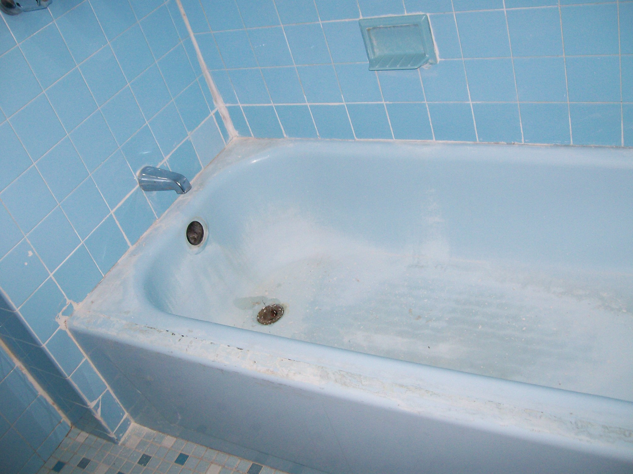 Вычищенная ванна