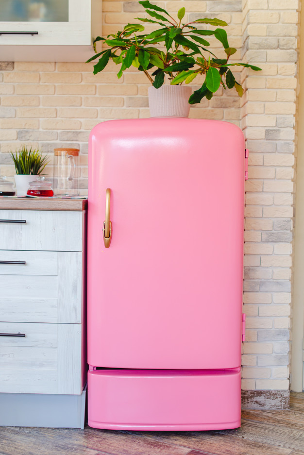холодильник в стиле ретро