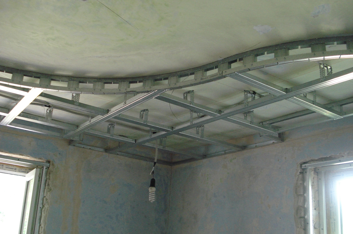 двухуровневый потолок из гипсокартона