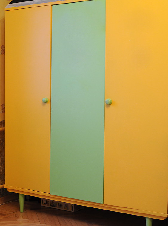 обновление шкафа в 2 цвета