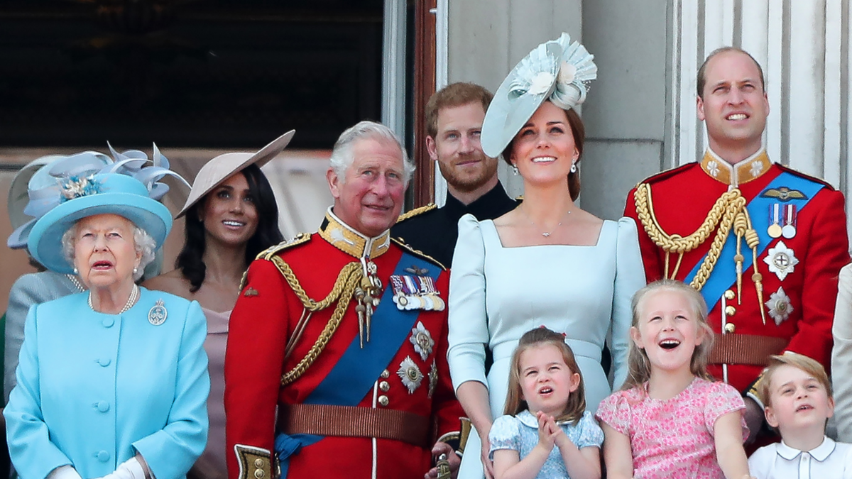 Новости про великобританию. Королевская семья Великобритании принц Уильям. Королевская семья Елизаветы 2. Британская Королевская семья Елизаветы 2.