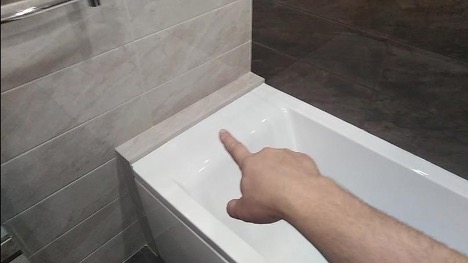 Как сделать примыкание ванны к стене